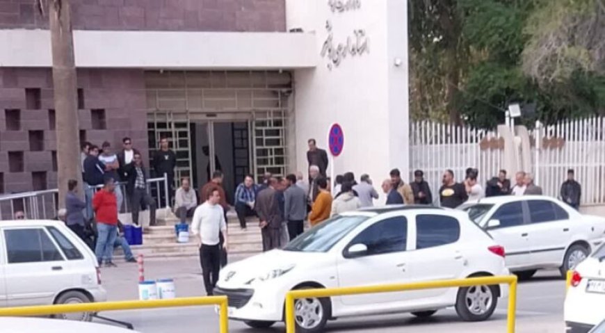 اعتراض سهمیه داران گازوئیل مقابل استانداری بوشهر