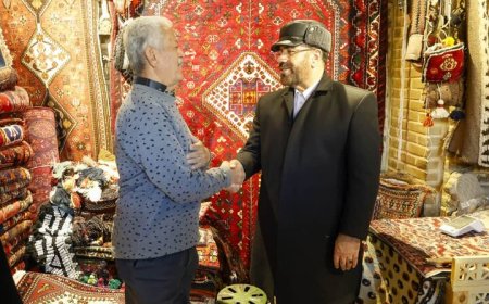 بازدید سرزده استاندار فارس از بازارهای شیراز؛ گفت‌وگوی مستقیم با کسبه درباره چالش‌های اقتصادی