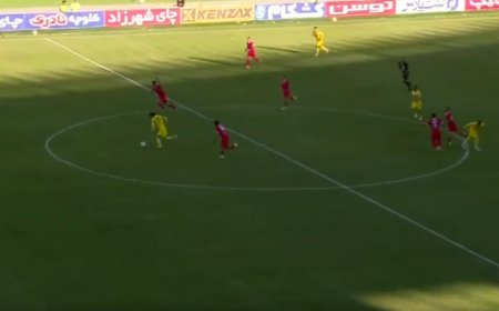 گل دوم فجرسپاسی به پرسپولیس توسط شریفی