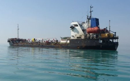 توقیف یک فروند شناور حامل سوخت قاچاق در آب‌های ساحلی بندرماهشهر