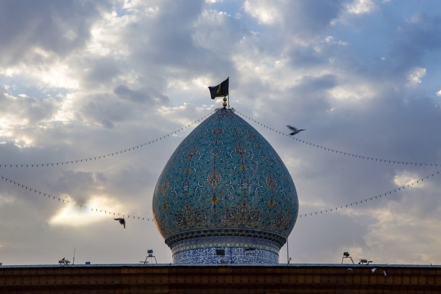 حرم شاهچراغ (ع)، سوگوار شهادت باب الحوائج