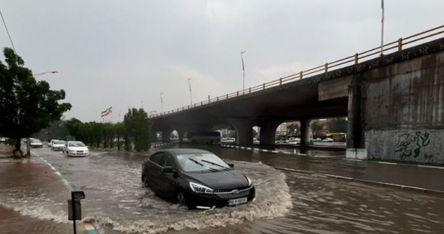 بارندگی کم‌سابقه اهواز شهرداری را غافلگیر کرد
