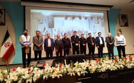برگزاری مراسم تجلیل از همیاران مهربان ترافیک در کلانشهر شیراز