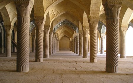 تداوم و تکمیل پروژه‌های مرمت و حفاظت آثار تاریخی فارس