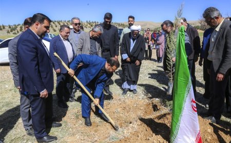 حتی در جنگ هم رسوم اصیل خود را فراموش نمی‌کنیم