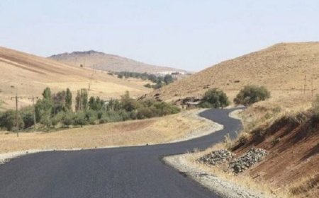 اجرای عملیات بهسازی و روکش آسفالت  جاده چرام‑ باشت با پیشرفت فیزیکی ۸۰ درصد