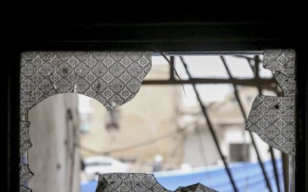 جبران خسارت شیشه‌های آسیب‌دیده از جنگ در بوشهر