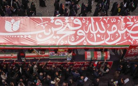 پیکر ۳۰ شهید اقتدار وطن فردا در شیراز تشییع می‌شود