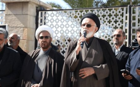 قوه قضاییه، وطن فروشان را در ملاعام مجازات کند