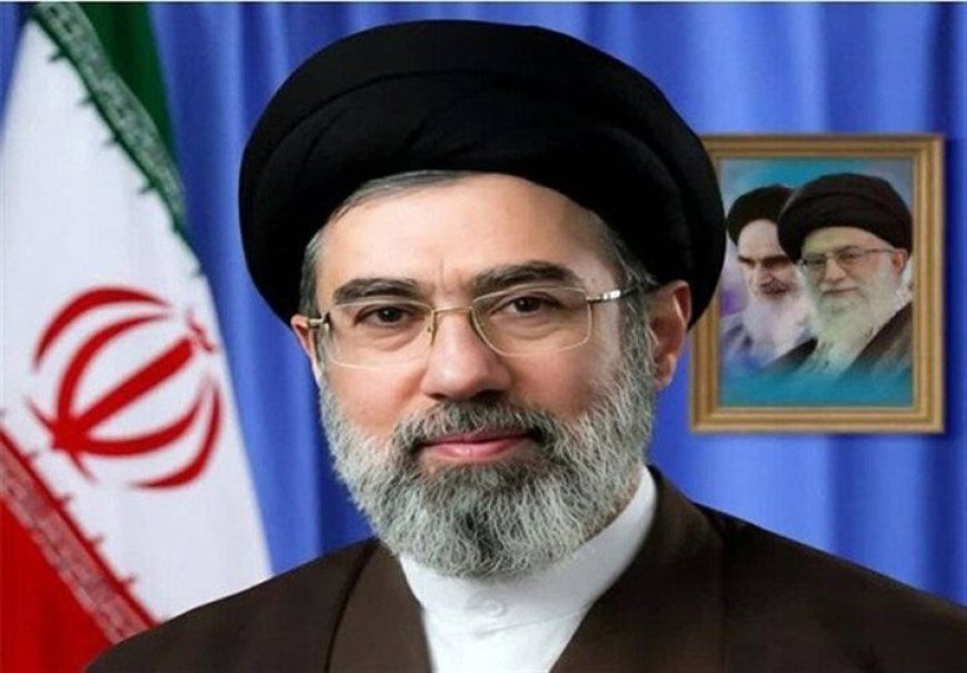 اولین پیام رهبر معظم انقلاب اسلامی