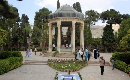 تداوم صدرنشینی حافظیه در یازدهمین روز نوروز؛ تخت‌جمشید میزبان نزدیک به هزار گردشگر