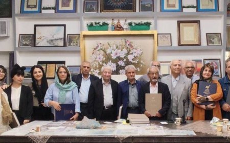 رونمایی از مجلد سوم نگاه پنج‌شنبه و جشن شکوفایی سبزدلان در میعادگاه ادب شیراز