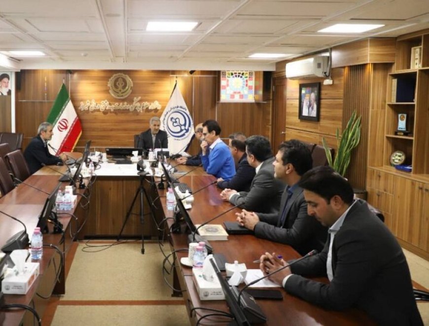 کادر سلامت فارس در روزهای بحران همچون رزمندگان خط مقدم ایستادگی کردند