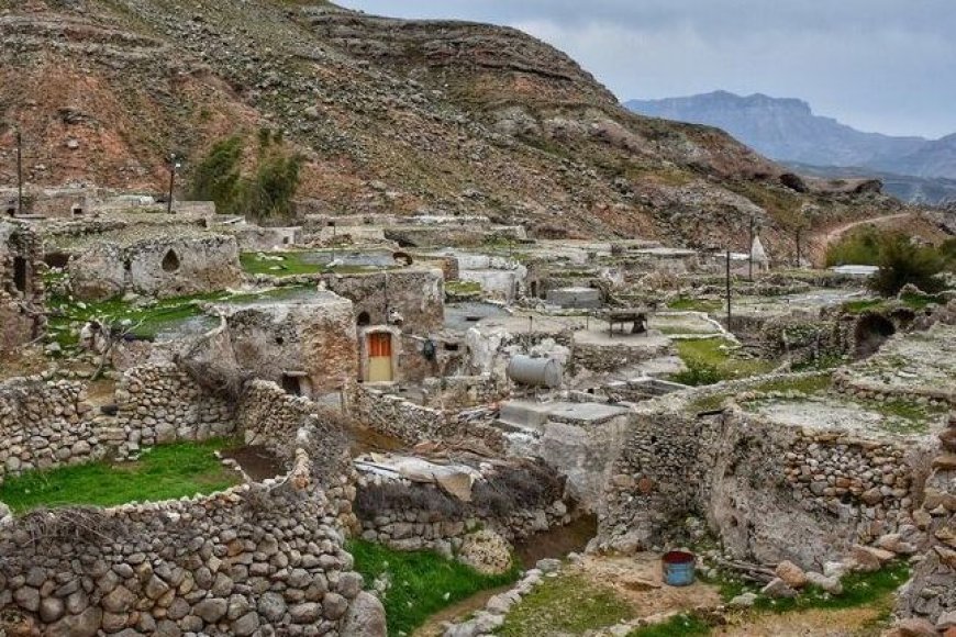 روستای لیوس؛ ترکیب معماری کهن و طبیعت بکر زاگرس