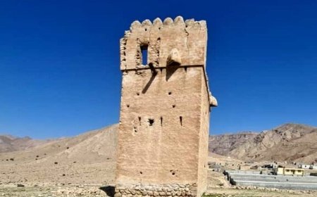بُرج تاریخی گری‌کوه؛ یادگار معماری نظامی در بستک