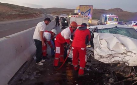 تصادف مرگبار سمند و پژو پارس در آزادراه شاهچراغ