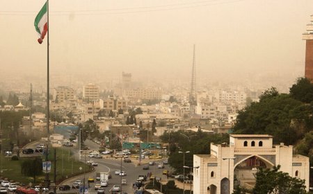 گرد و غبار شدید، هوای شیراز را در وضعیت «خطرناک» قرار داد