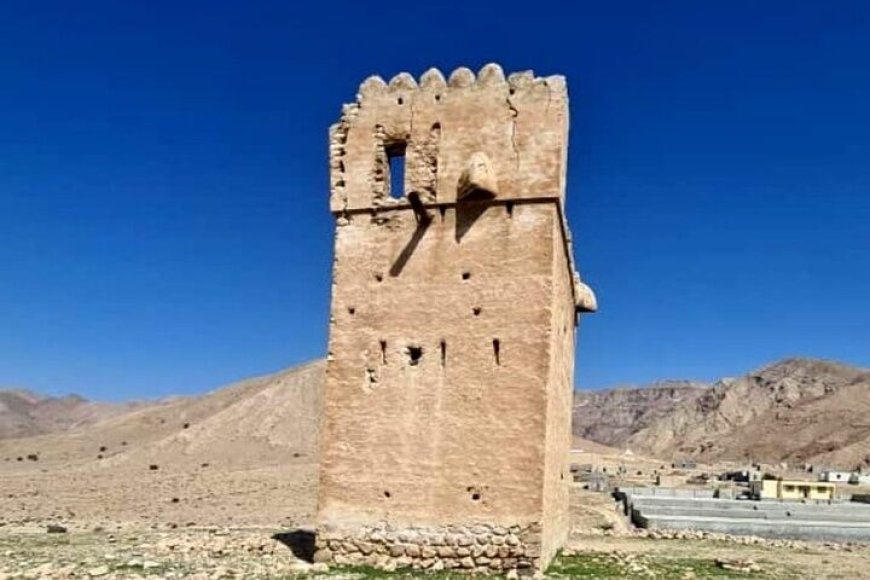 بُرج تاریخی گری‌کوه؛ یادگار معماری نظامی در بستک