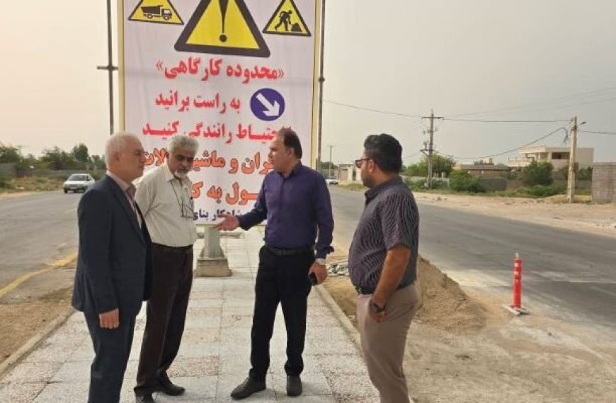 عملیات اجرایی سنگفرش بلوار ورودی شمال شهر گناوه آغاز شد