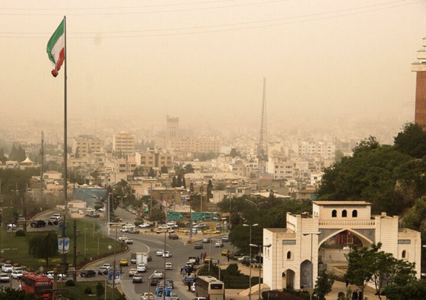 گرد و غبار شدید، هوای شیراز را در وضعیت «خطرناک» قرار داد
