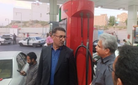 قاچاق بنزین در بندرعباس نداریم؛ عذرخواهی جهت صف‌ جایگاه‌های عرضه سوخت