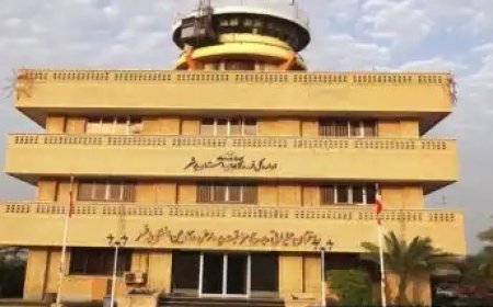فرودگاه بوشهر در آستانه ازسرگیری پروازها؛ عملیات ترمیم باند به پایان رسید