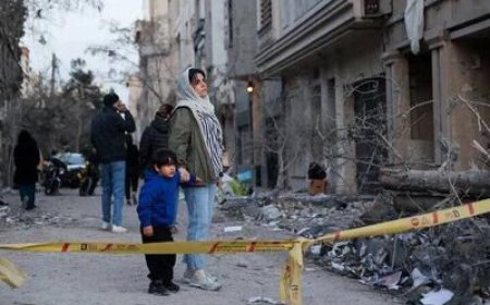 شکایات خانواده‌ شهدا و آسیب‌دیدگان جنگ در خوزستان باجدیت پیگیری می‌شود