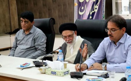 امام جمعه دیر: قیام حسینی برای احیای ارزش‌های اسلامی مانند نماز بود