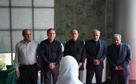 نائب رئیس مجلس وارد فرودگاه عسلویه شد