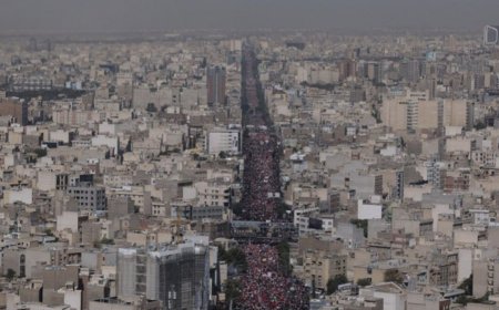 تصاویری جدید از مراسم تشییع پیکر رهبر شهید انقلاب