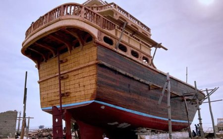 میراث در خطر ایران زیر آتش موشک؛ ۳۰ لنج چوبی از بین رفتند