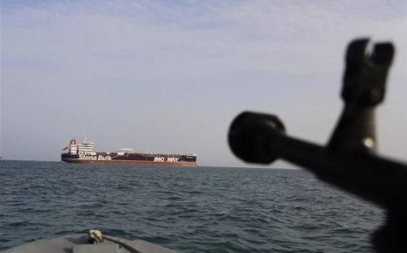 چند کشتی متخلف در تنگه هرمز مورد هدف قرار گرفتند