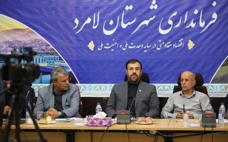 تأکید استاندار فارس بر ثبت و حفظ آثار حملات به لامرد