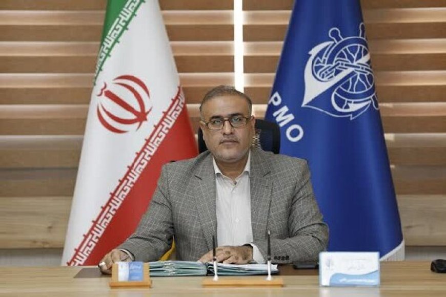 ستون دود بندرعباس ناشی از حمله دشمن به شناورهای صیادی مردم است