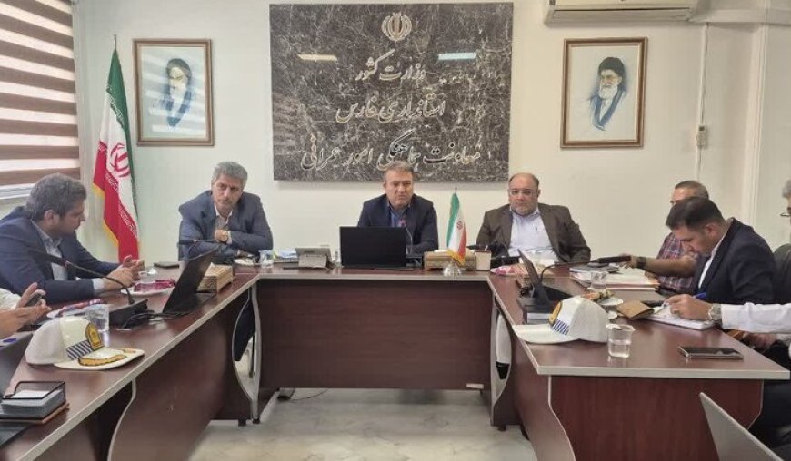 استانداری فارس: حضور میدانی فرمانداران، کلید کاهش تصادفات جاده‌ای است