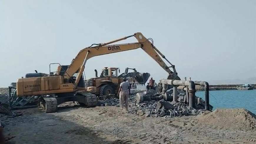 خسارت ۵۰ میلیارد تومانی به تأسیسات آبرسانی جاسک؛ بازسازی ادامه دارد