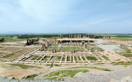 محل پارکینگ تخت‌جمشید تغییر می‌کند