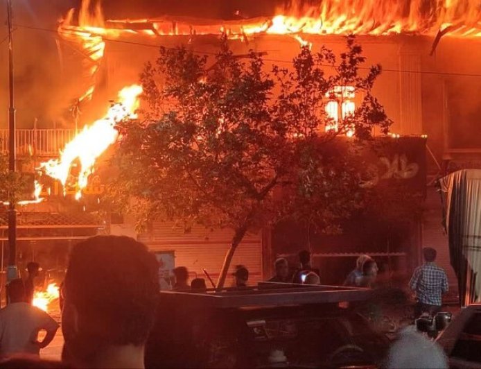 آتش‌سوزی در نمایشگاه پاییزه یاسوج مهار شد؛ علت حادثه در دست بررسی