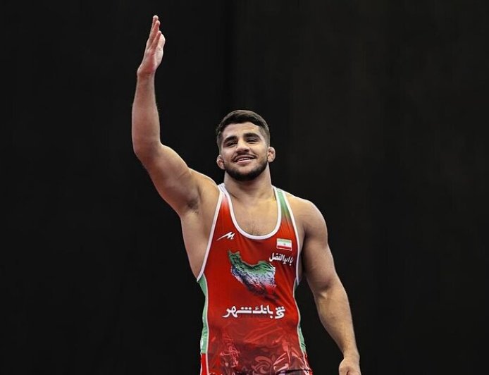 فرخی طلایی شد